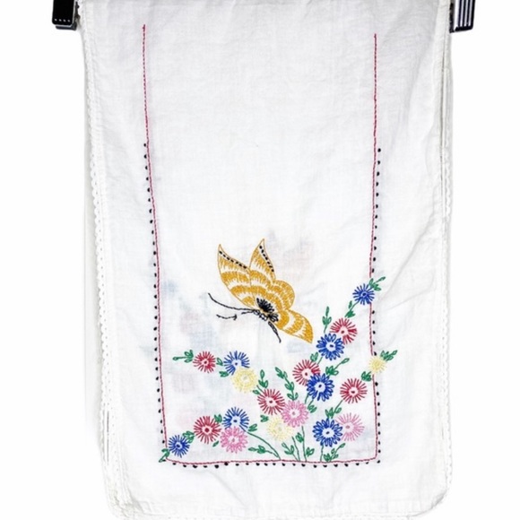 VTG Embroidered Table Runners Floral Butterflies - Picture 8 of 13
